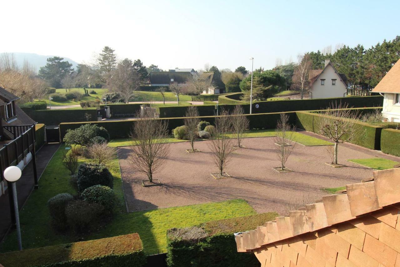 Cadre Exceptionnel: Duplex Classe 4**** Tennis, Piscine, Parking, Linge Inclus, Wifi, Materiel Bebe, Proximite Centre Deauville Buitenkant foto