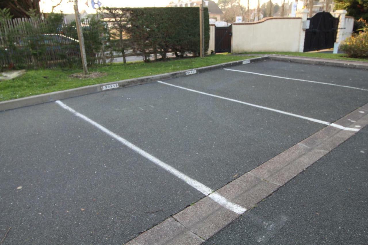 Cadre Exceptionnel: Duplex Classe 4**** Tennis, Piscine, Parking, Linge Inclus, Wifi, Materiel Bebe, Proximite Centre Deauville Buitenkant foto